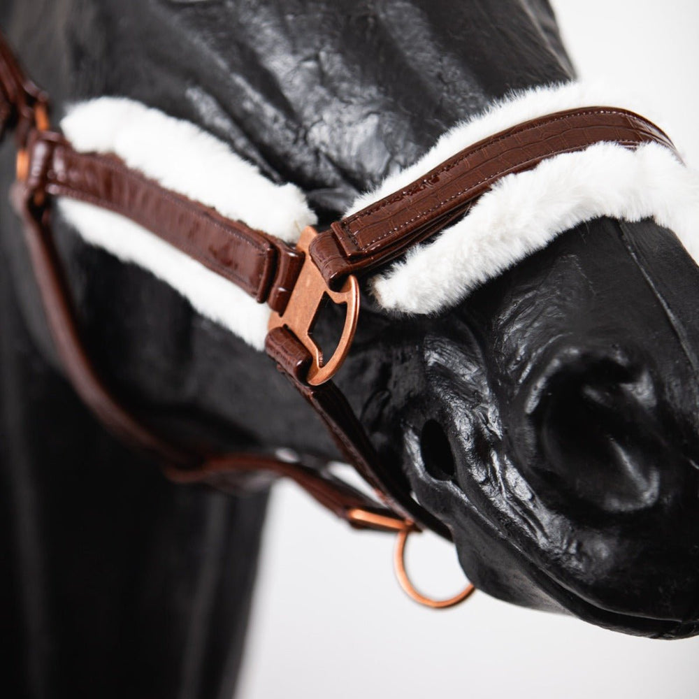 Royal Equestrian z ekologicznym futerkiem kantar Croco Chocolate Full