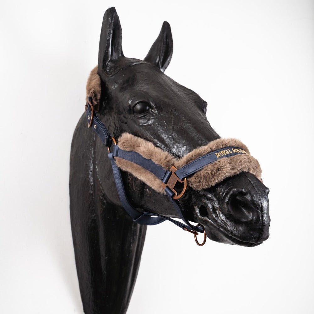 Royal Equestrian z ekologicznym futerkiem kantar granatowy Full