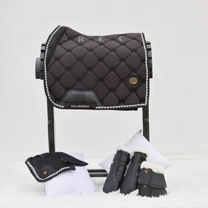 Royal Equestrian Dressurschabracke Schwarz Silber Voll