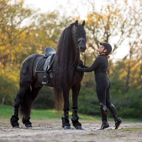 Royal Equestrian La Performance Cleopatra Riding Bodysuit – Black