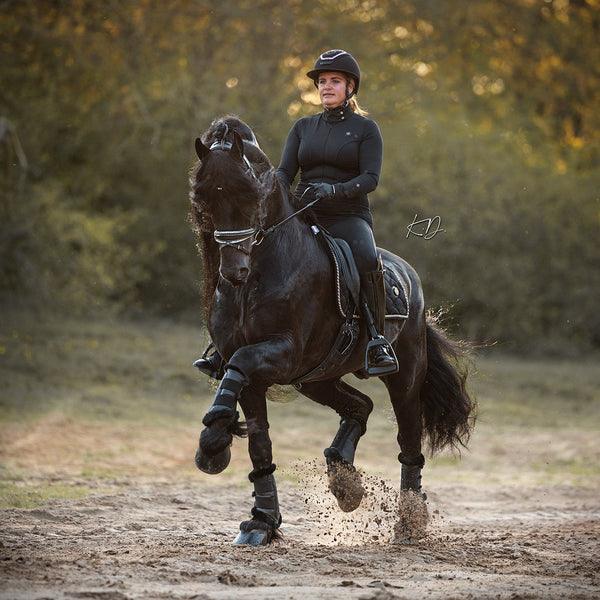 Royal Equestrian La Performance Cleopatra Riding Bodysuit – Black