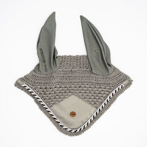 Royal Equestrian Premium Ear Bonnet argento completo