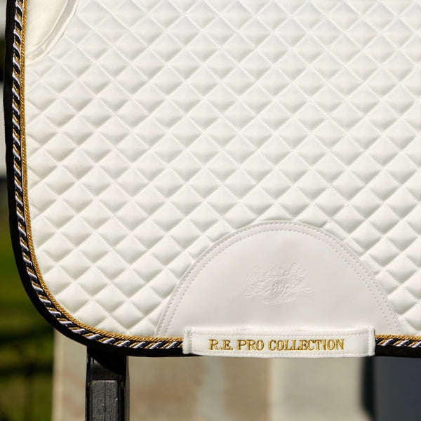 Tapis de selle équestre royal Dressage Pro Cooling Mesh blanc doré