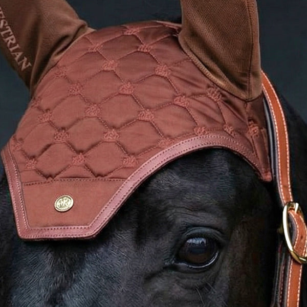 Cuffietta equestre reale in rame en Vogue