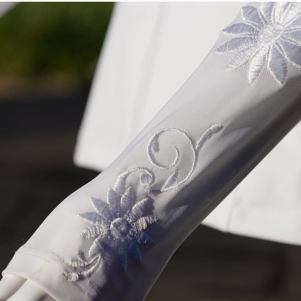 Koninklijk paardrijjasje Princess of the North met kant