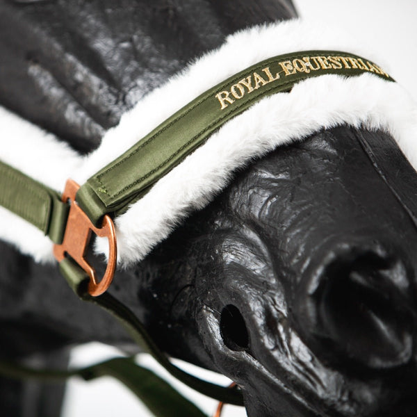 Royal Equestrian pelsgrime olivenhvit full