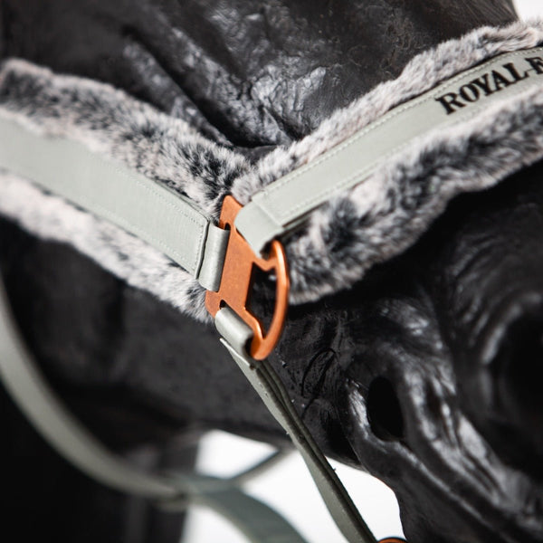 Royal Equestrian pelsgrime sølvfarget