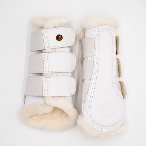 Royal Equestrian fodrade borstskydd, vita